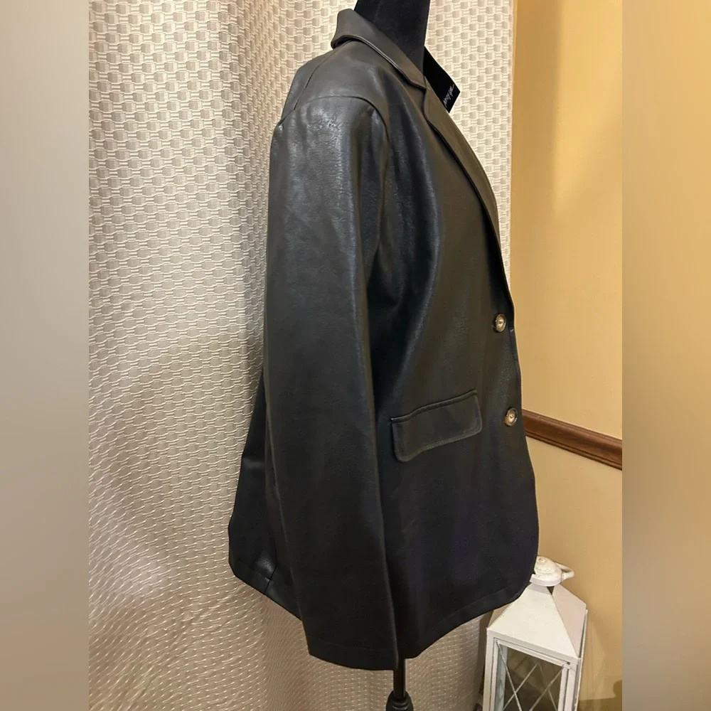 NWT. NASTY GAL Oversized Black Faux Leather Blazer - Picture 8 of 9